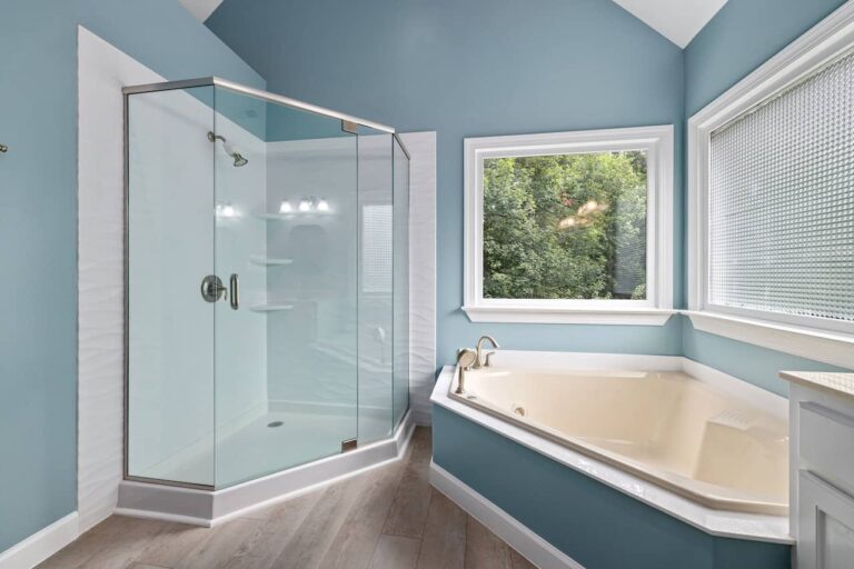 Charlotte Bathroom Remodeling11 1 768x512
