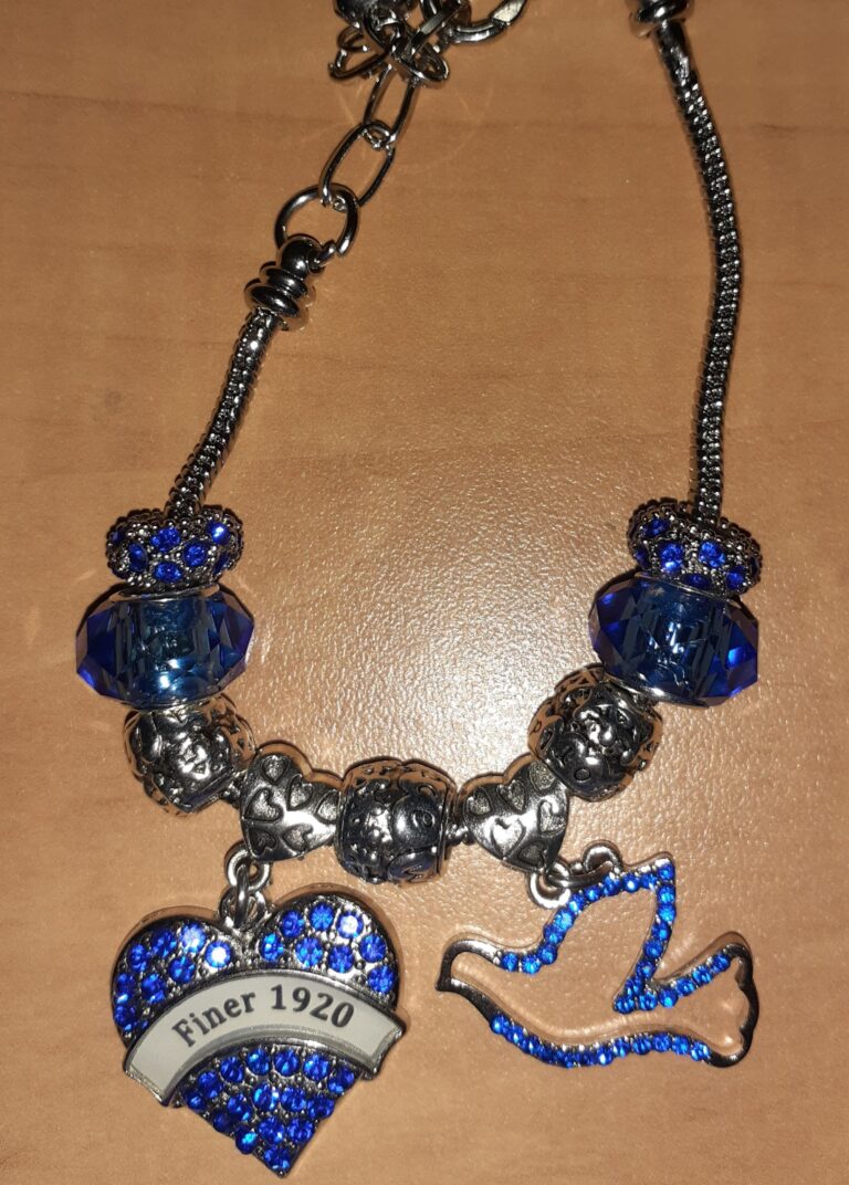 received 3974526042572153 768x1072