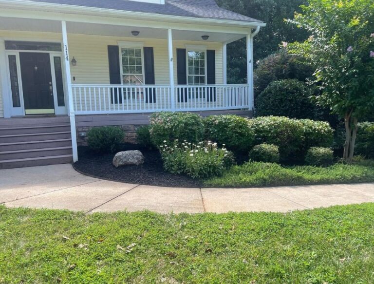 McKoysLawn Care 768x583