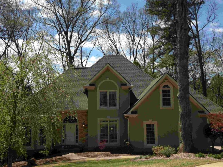 Roofing Contactors 768x576